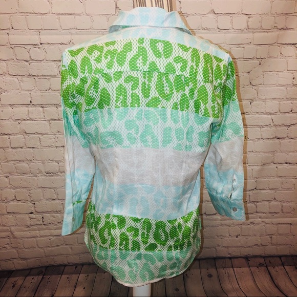 Paperwhite multicolored button down shirt. - Picture 4 of 8